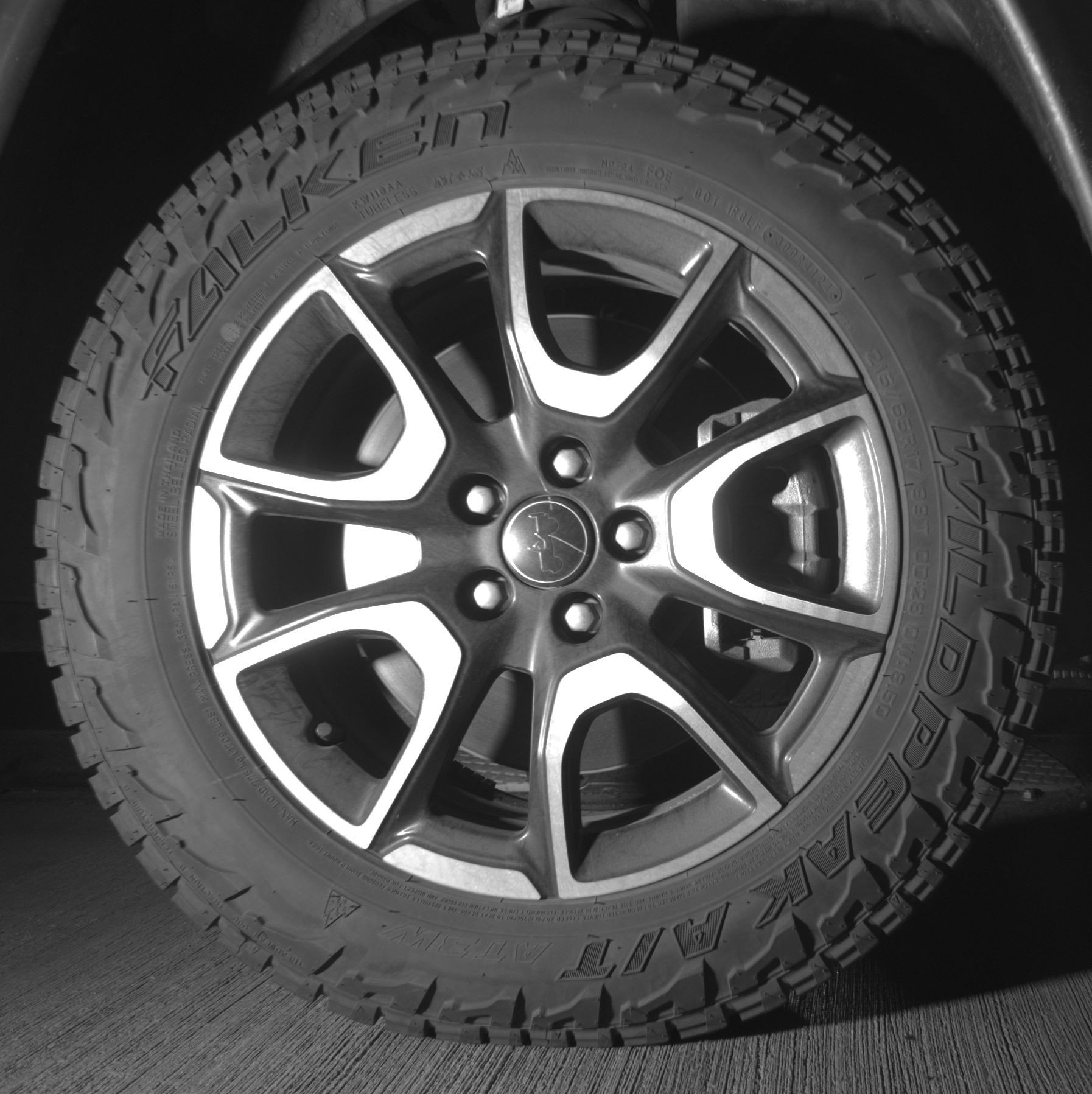 Used 2025 Jeep Compass Trailhawk image 13