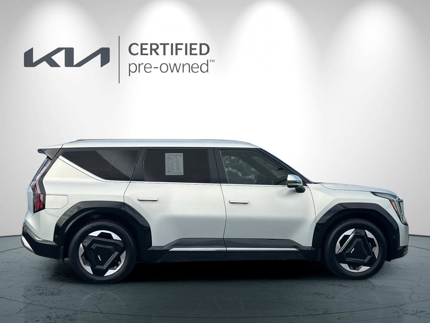 Certified 2024 Kia EV9 Land AWD/4WD image 3