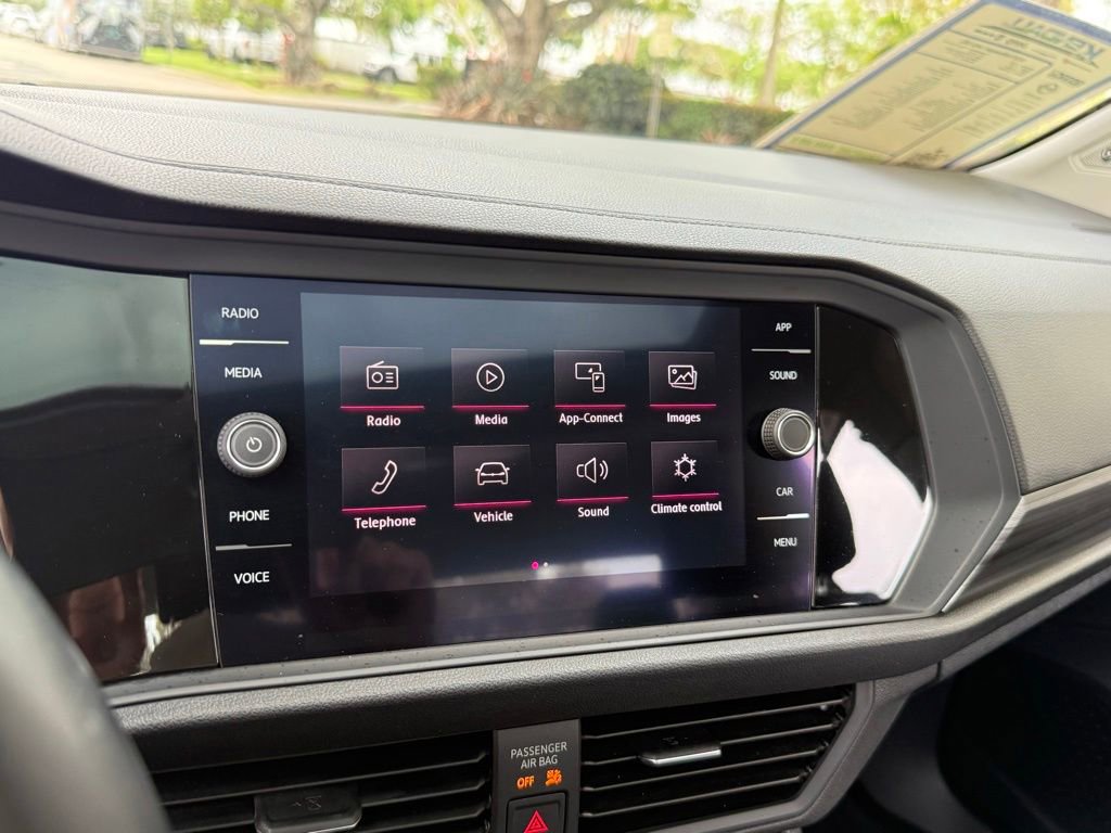 Used 2019 Volkswagen Jetta SEL w/ Cold Weather Package image 47