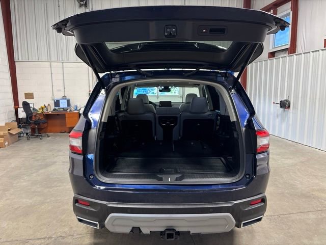 Certified 2025 Honda Pilot Touring image 18