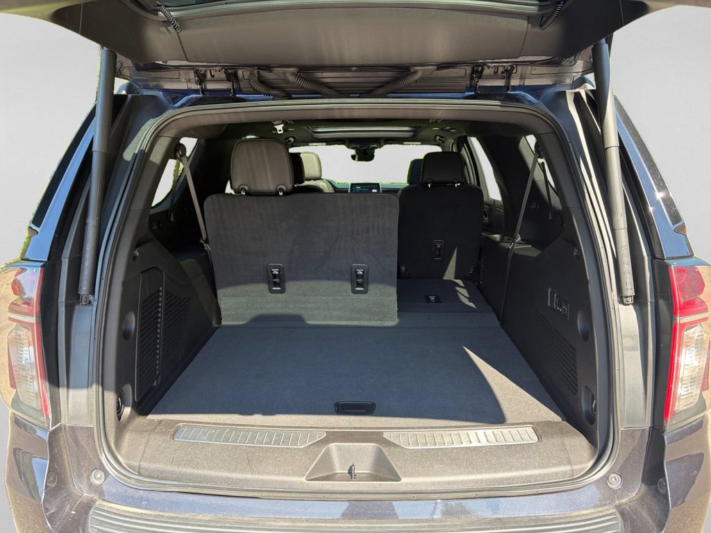 Used 2023 Chevrolet Suburban High Country AWD/4WD image 33
