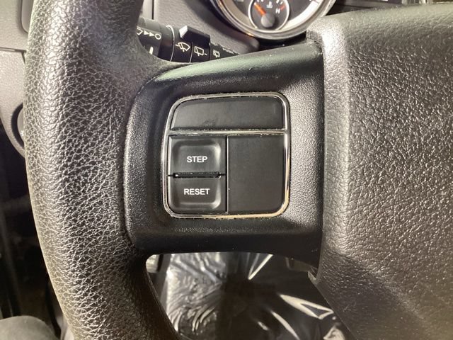 Used 2020 Dodge Grand Caravan SE FWD image 14