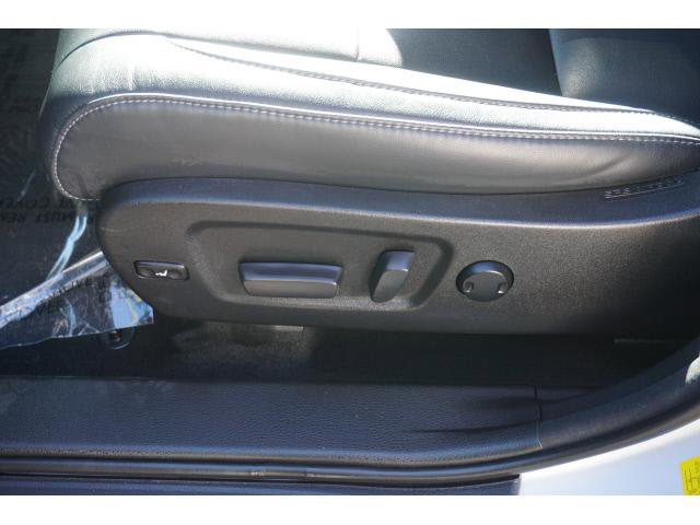 Certified 2018 Toyota Highlander SE image 12