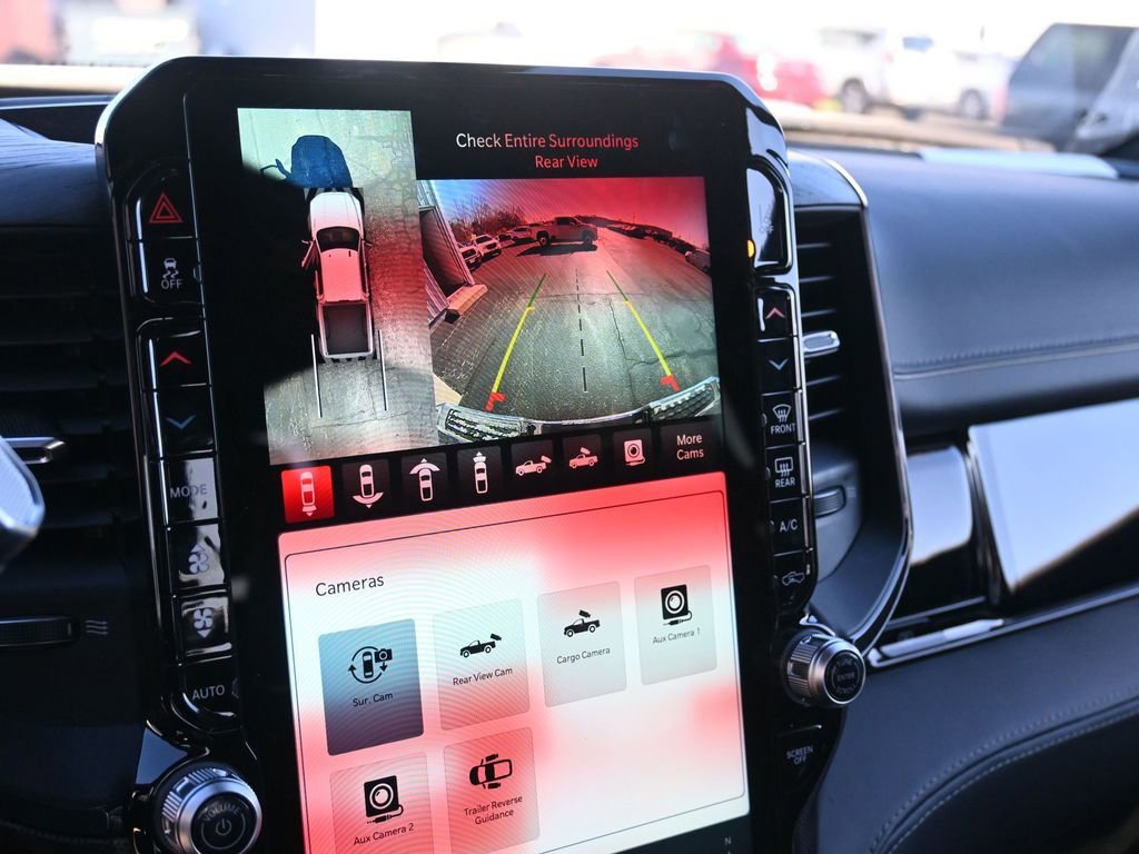 New 2025 RAM 2500 Limited image 32