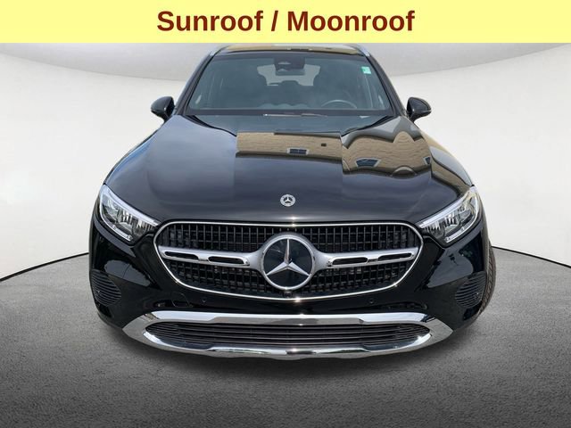 Used 2025 Mercedes-Benz GLC 300 4MATIC image 4