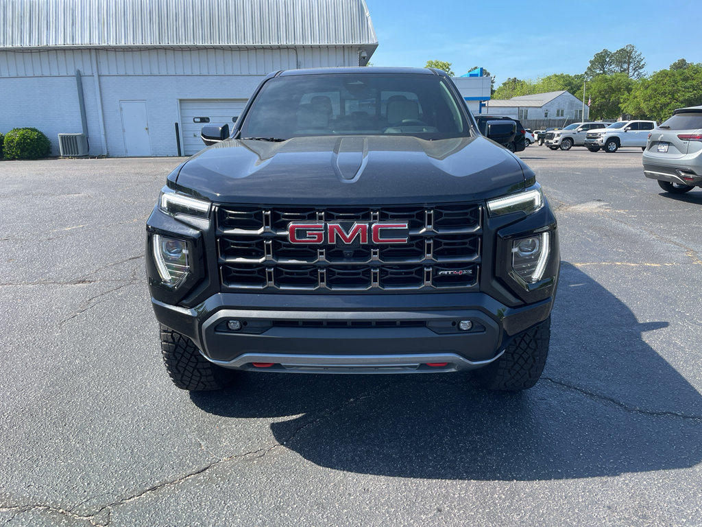 Used 2026 GMC Canyon AT4X AWD/4WD image 3