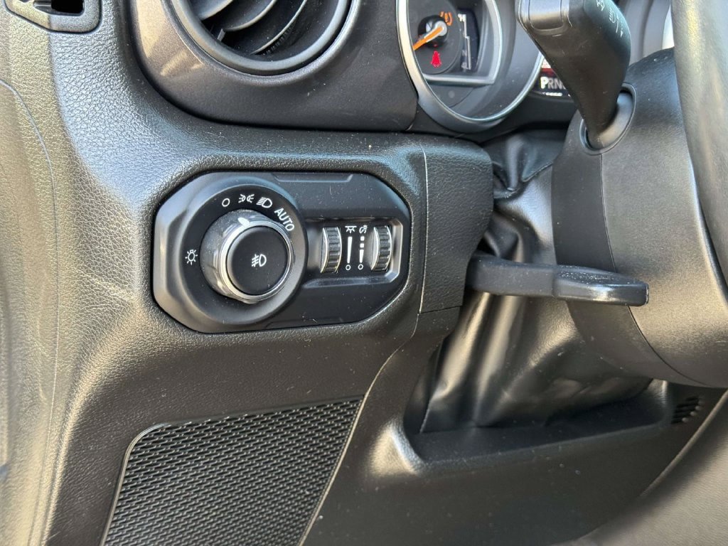 Used 2022 Jeep Wrangler Unlimited Sport AWD/4WD image 10