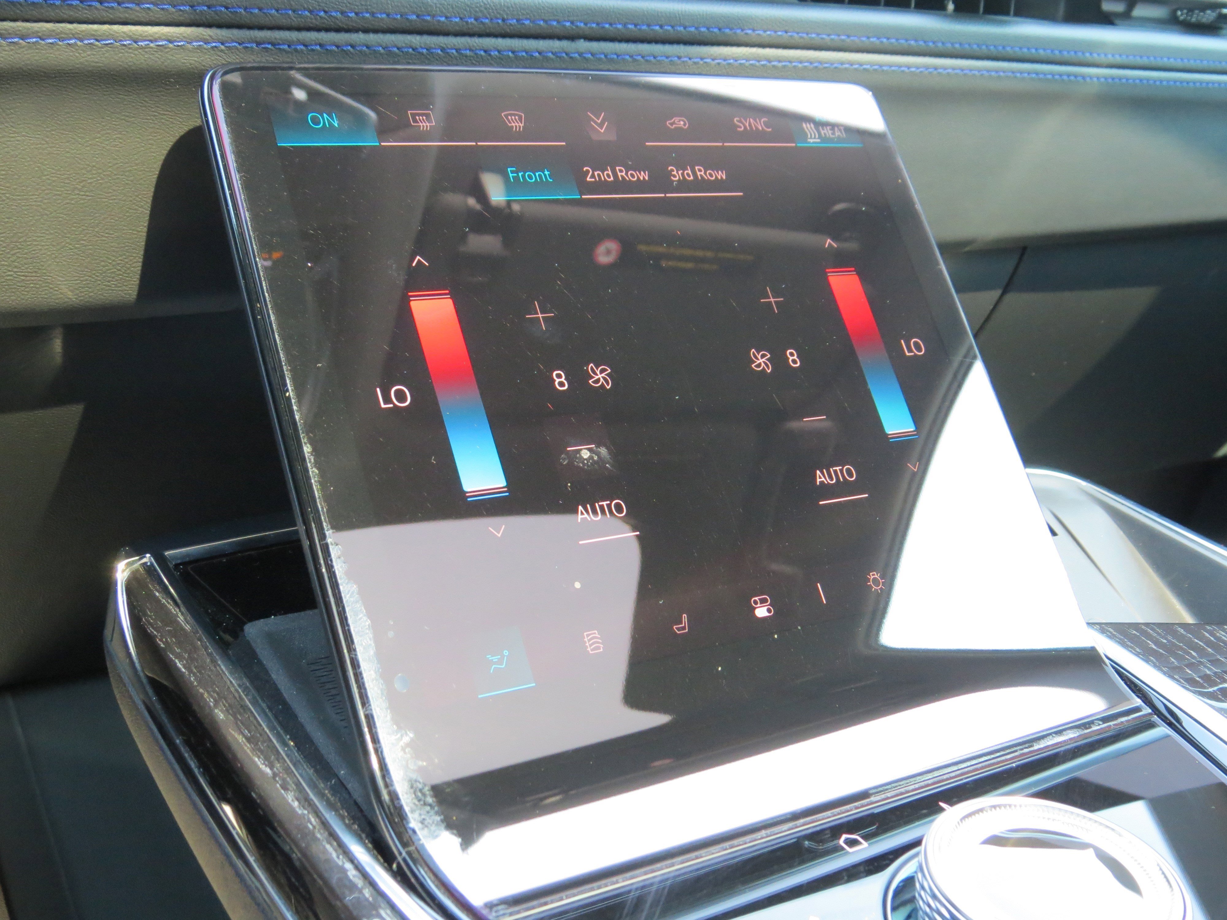 New 2025 Cadillac Escalade IQ Sport 1 w/ LPO, ONYX Package image 27