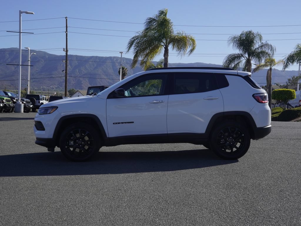 Certified 2026 Jeep Compass Latitude AWD/4WD image 7