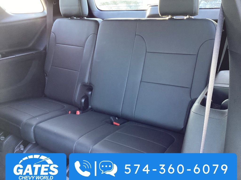 Used 2023 Chevrolet Traverse LT image 15