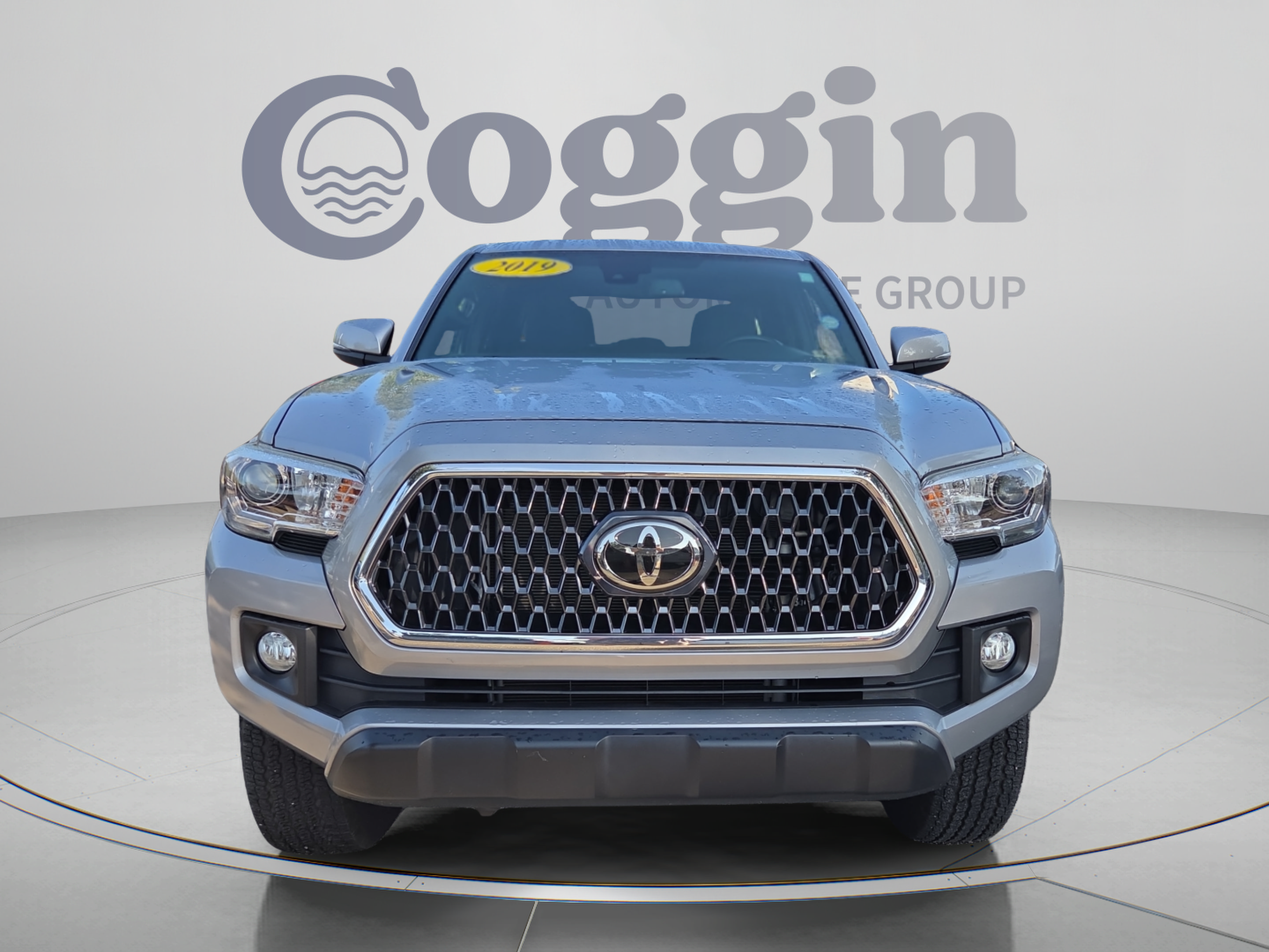 Used 2019 Toyota Tacoma TRD Off-Road AWD/4WD image 8