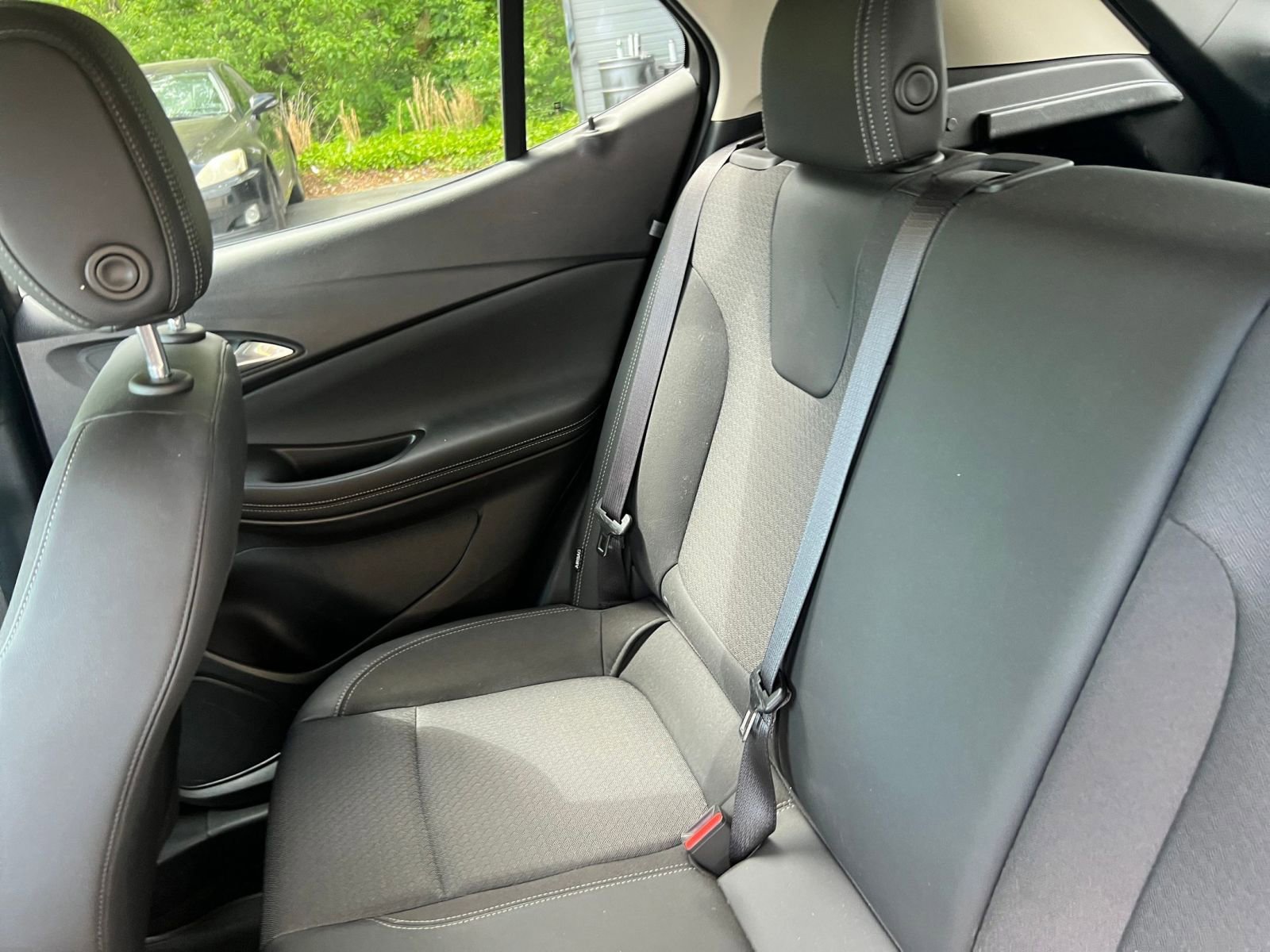 Used 2025 Buick Encore GX Preferred image 34