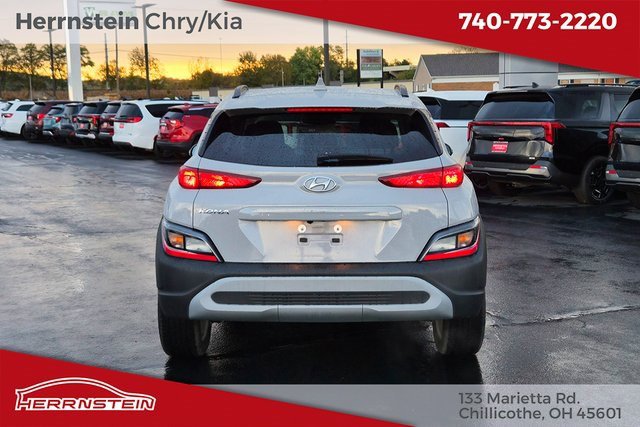 Used 2023 Hyundai Kona SEL image 32