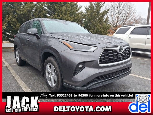 Used 2023 Toyota Highlander LE image 1