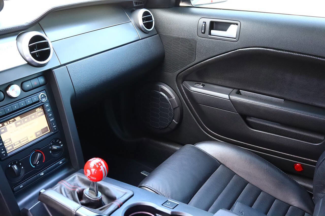 Used 2009 Ford Mustang Shelby GT500 RWD image 14