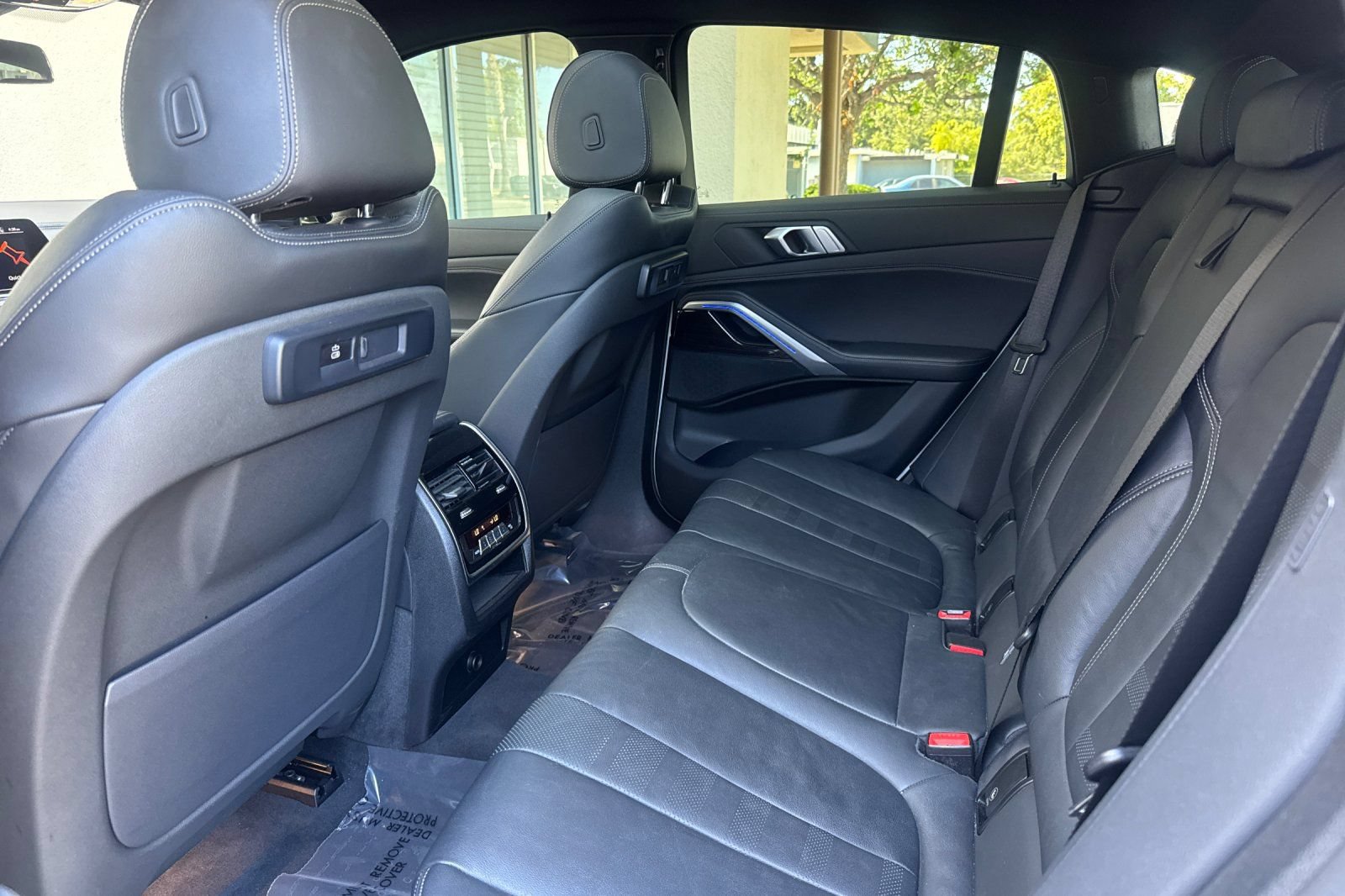Used 2020 BMW X6 sDrive40i w/ M Sport Package RWD image 12