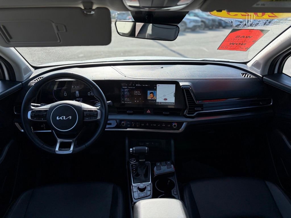 Used 2025 Kia Sportage EX image 27