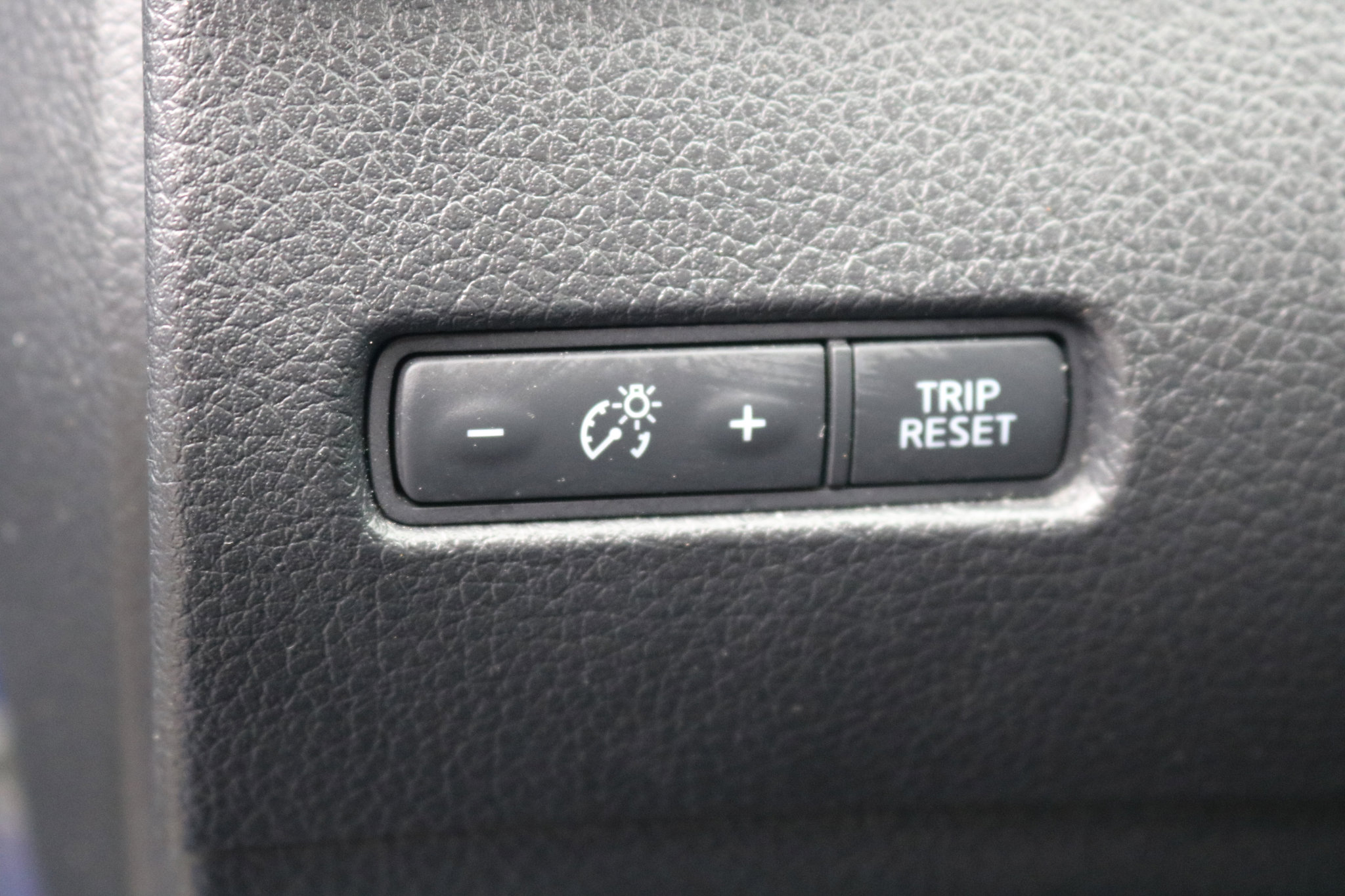 Used 2019 Nissan Rogue SV image 19