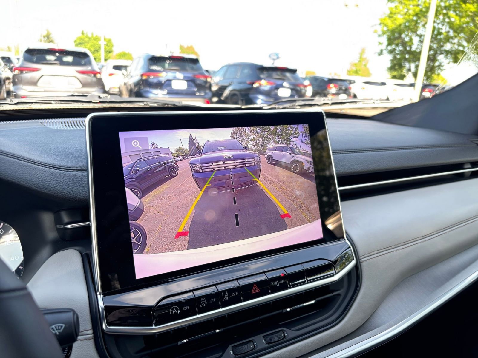 Used 2025 Jeep Compass Limited AWD/4WD image 24