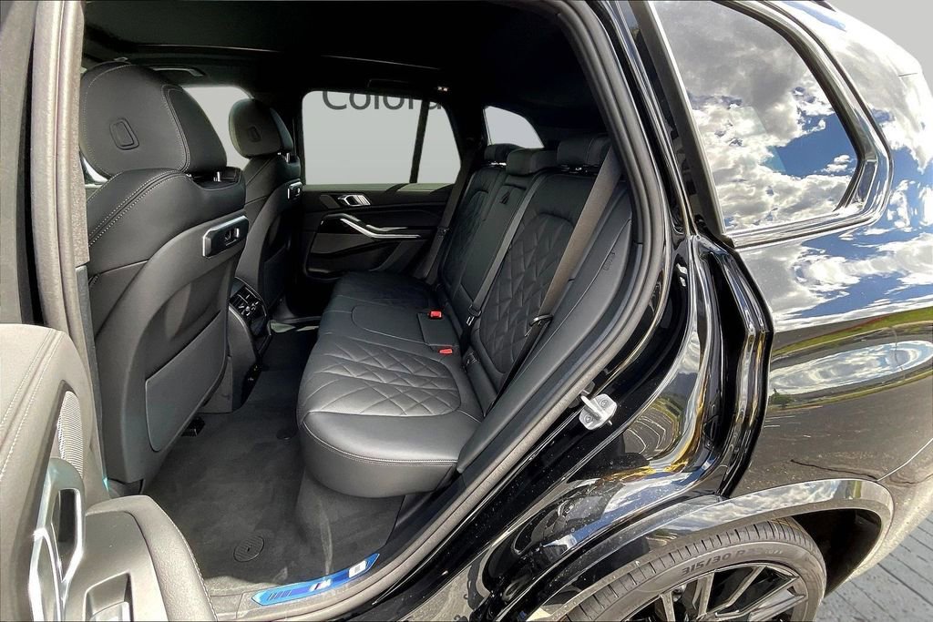 New 2026 BMW X5 xDrive40i w/ M Sport Package AWD/4WD image 22