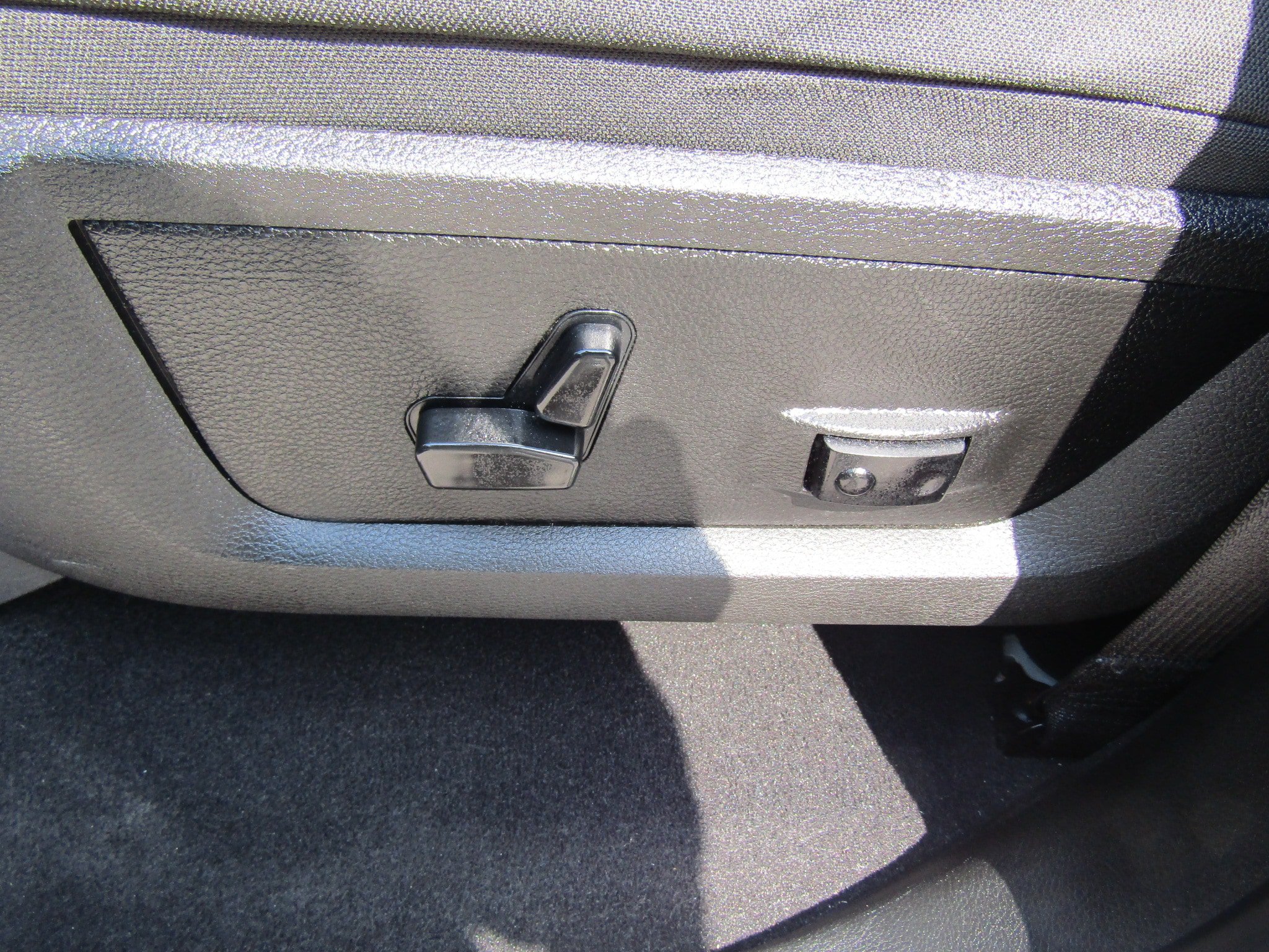 Used 2023 RAM 1500 Classic SLT w/ Trailer & Traction Group AWD/4WD image 23