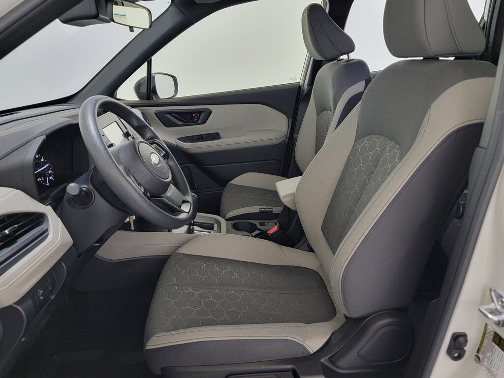 Used 2025 Subaru Forester AWD/4WD image 14