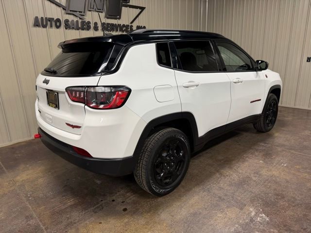 Used 2023 Jeep Compass Trailhawk image 8