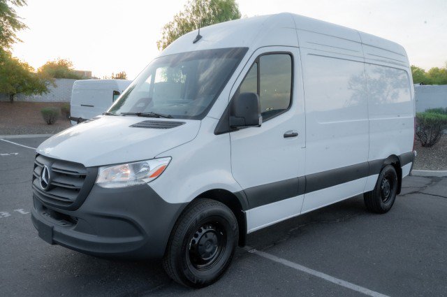 Used 2025 Mercedes-Benz Sprinter 2500 image 1