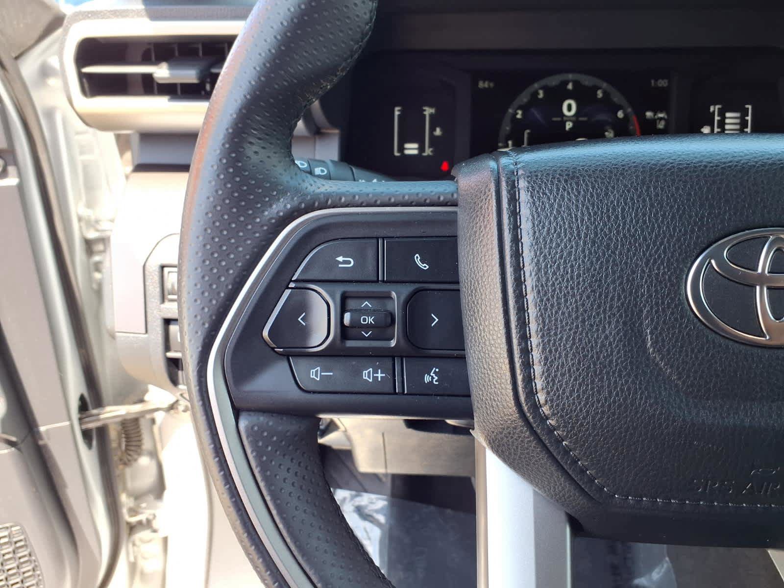 Certified 2025 Toyota 4Runner SR5 AWD/4WD image 9