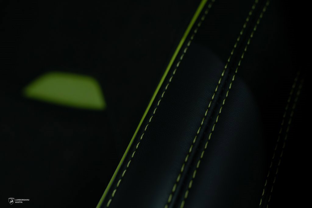 Used 2024 Lamborghini Huracan Sterrato image 48