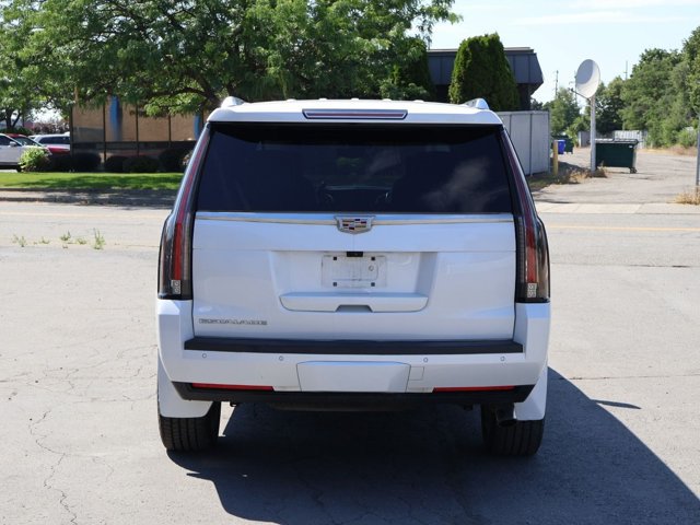 Used 2017 Cadillac Escalade Platinum AWD/4WD image 8