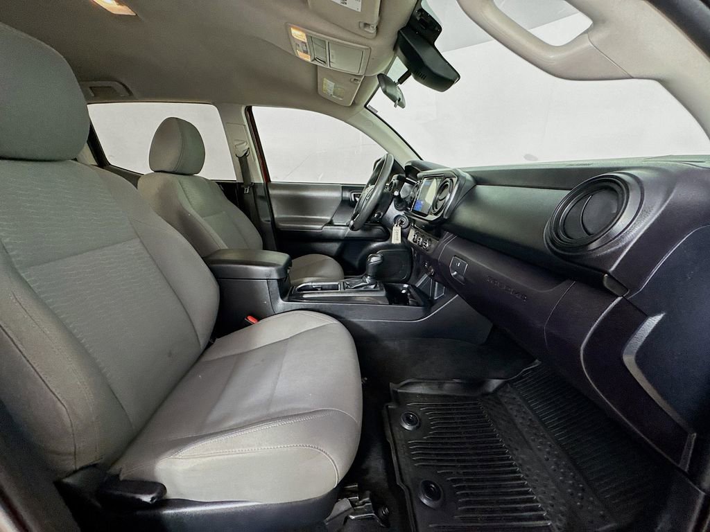 Used 2018 Toyota Tacoma SR w/ SR Convenience Package RWD image 33