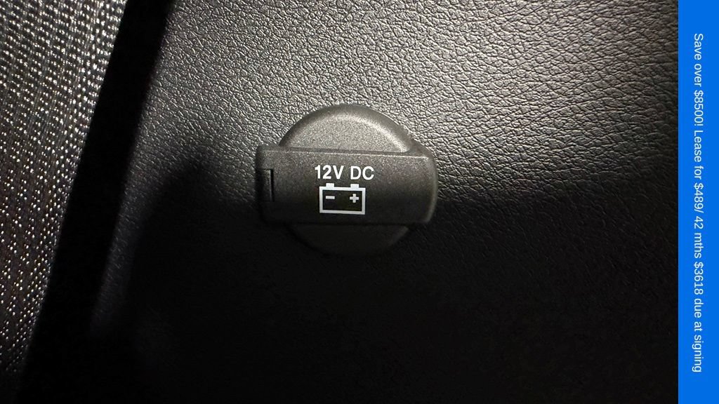New 2027 Chrysler Pacifica Select FWD image 12
