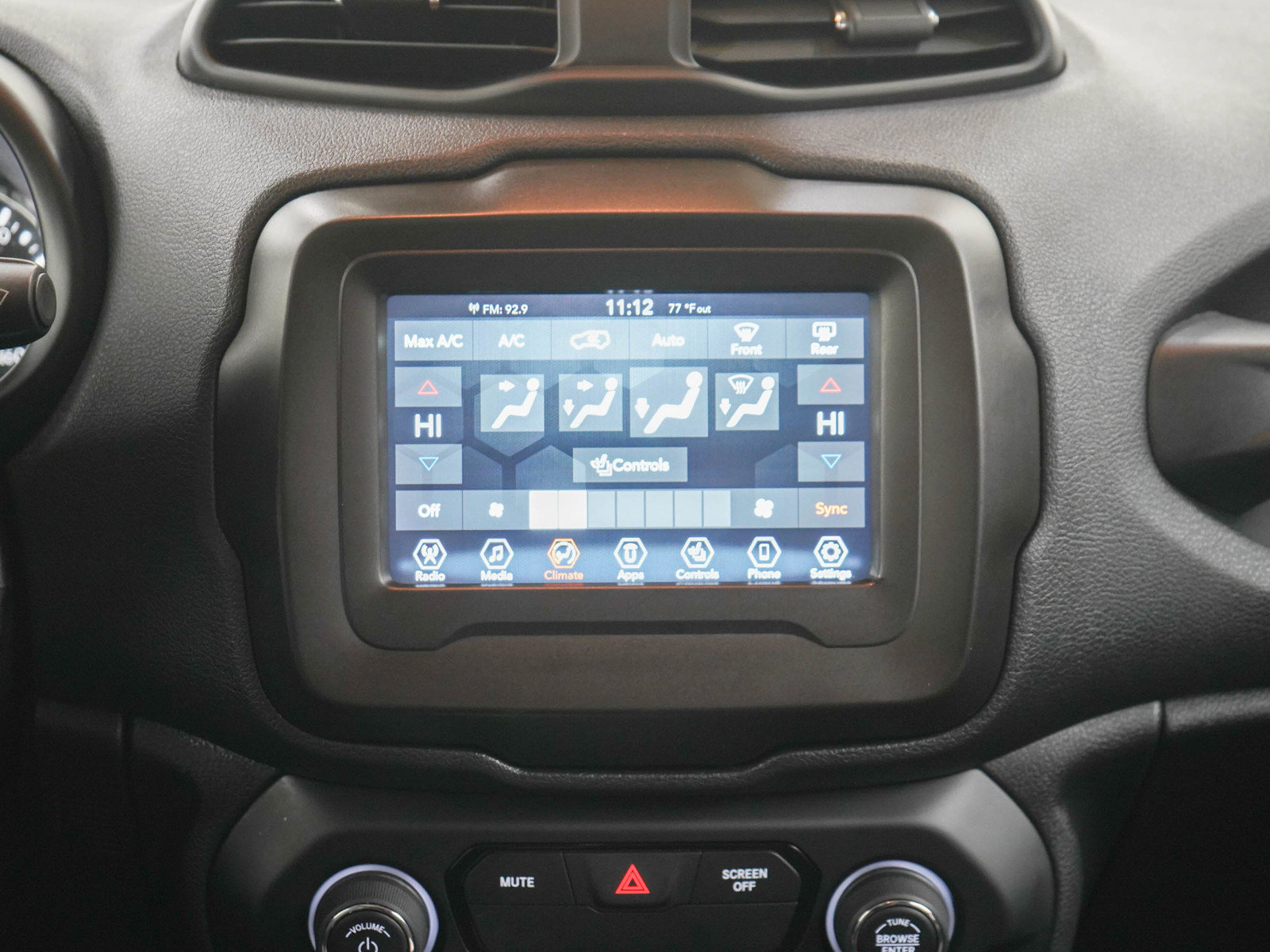 Used 2020 Jeep Renegade Limited AWD/4WD image 15