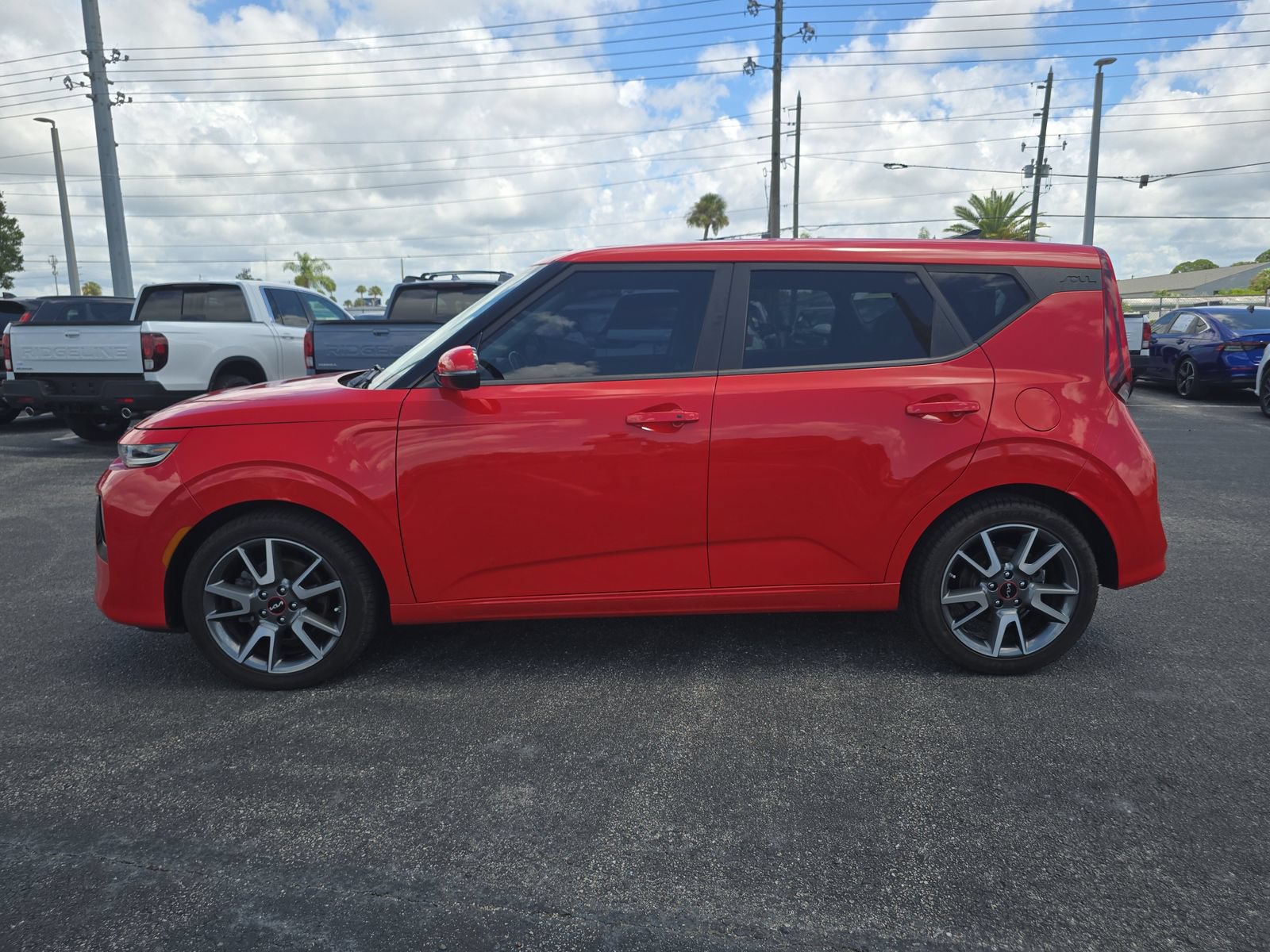 Used 2022 Kia Soul Turbo FWD image 6