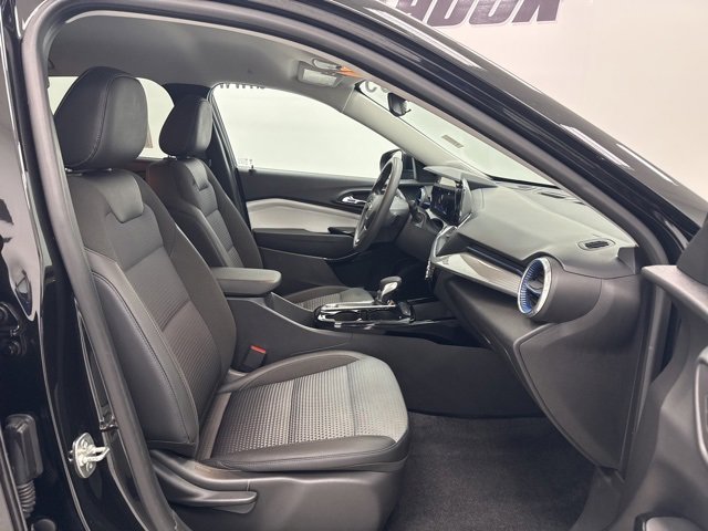 Used 2024 Chevrolet Trax LT image 29