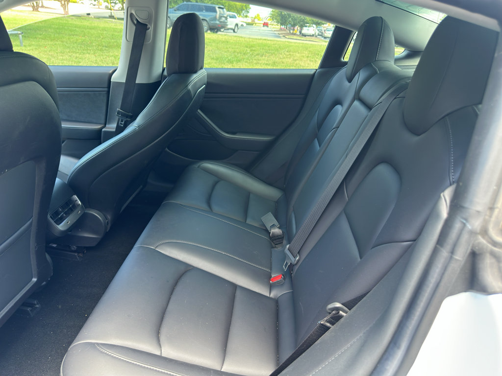 Used 2019 Tesla Model 3 RWD image 14