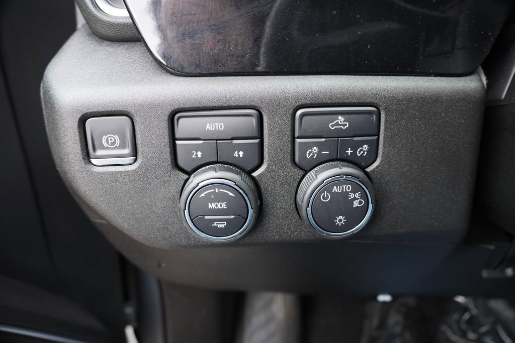 Certified 2024 Chevrolet Silverado 1500 LT image 21