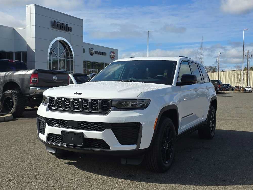 New 2026 Jeep Grand Cherokee Altitude