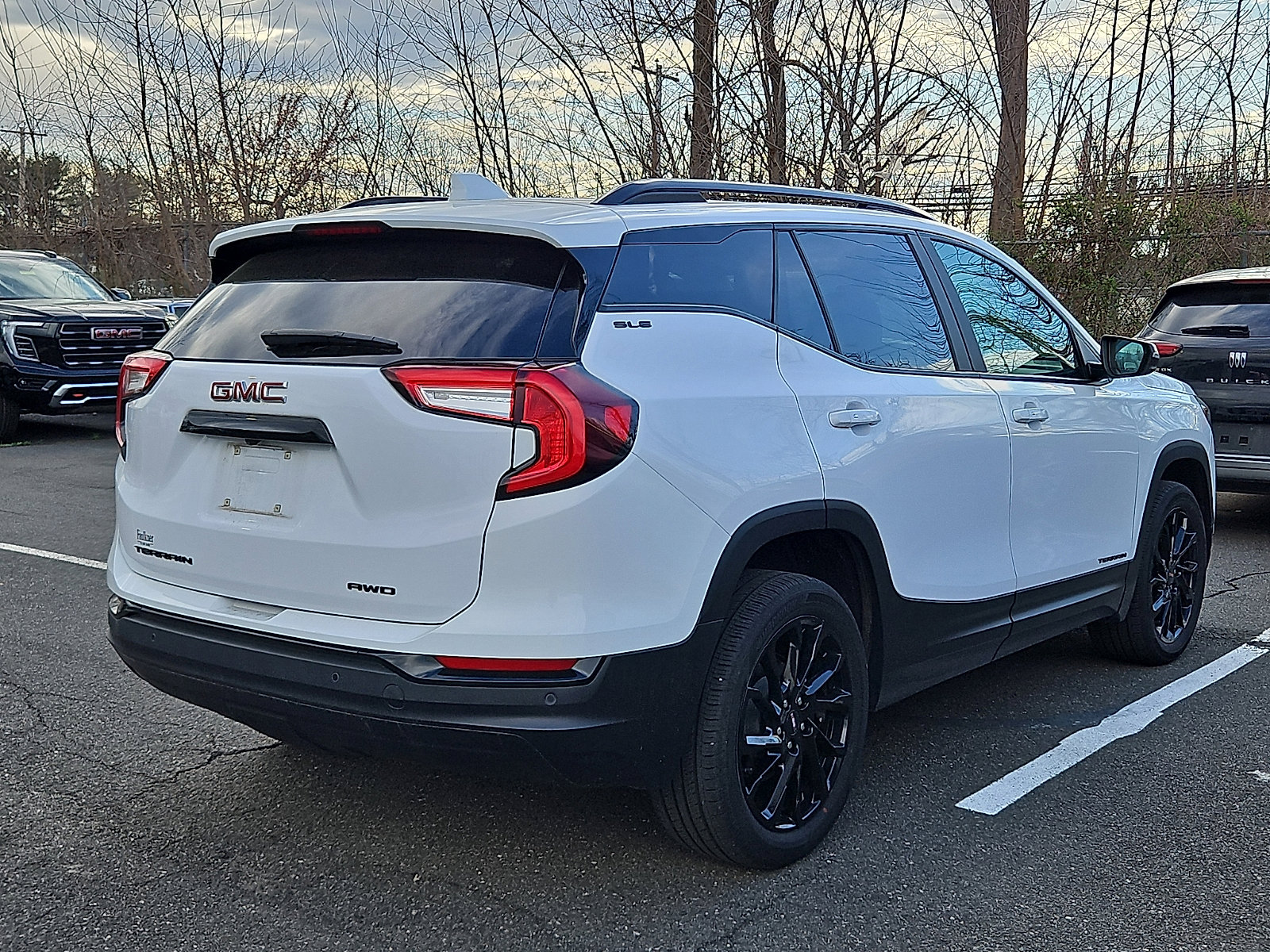 Certified 2023 GMC Terrain SLE w/ Driver Convenience Package image 9