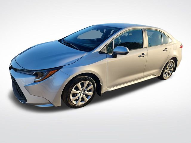 Used 2025 Toyota Corolla LE image 1
