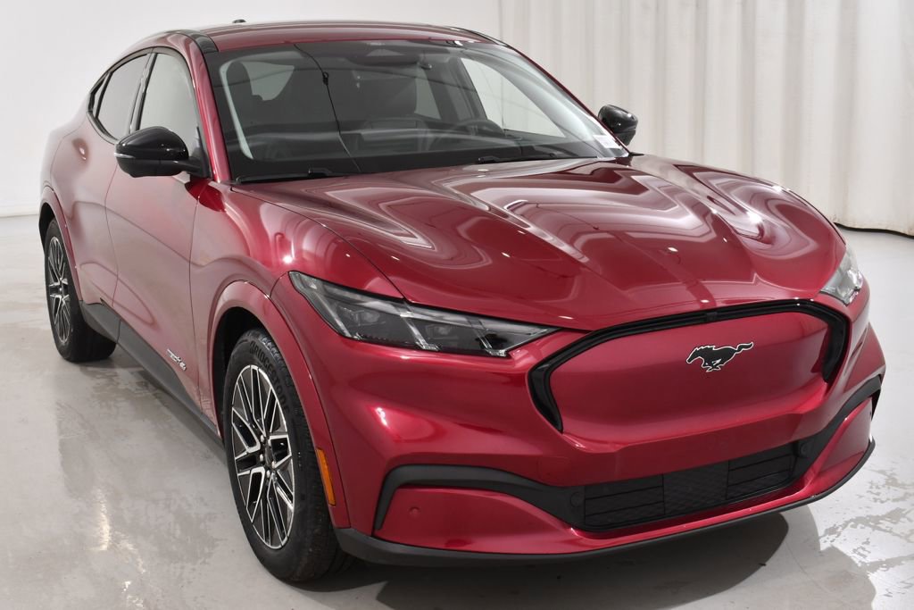 Used 2025 Ford Mustang Mach-E Premium image 4