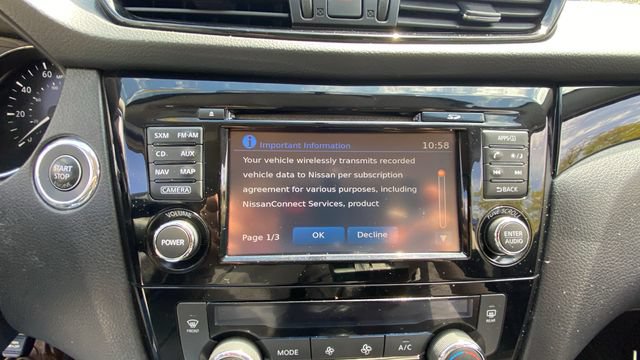 Used 2017 Nissan Rogue Sport SV w/ SV Premium Package AWD/4WD image 25