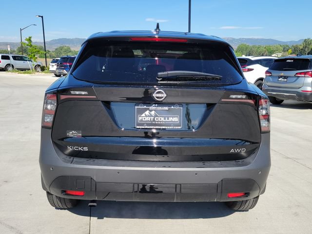 Used 2025 Nissan Kicks SV AWD/4WD image 10