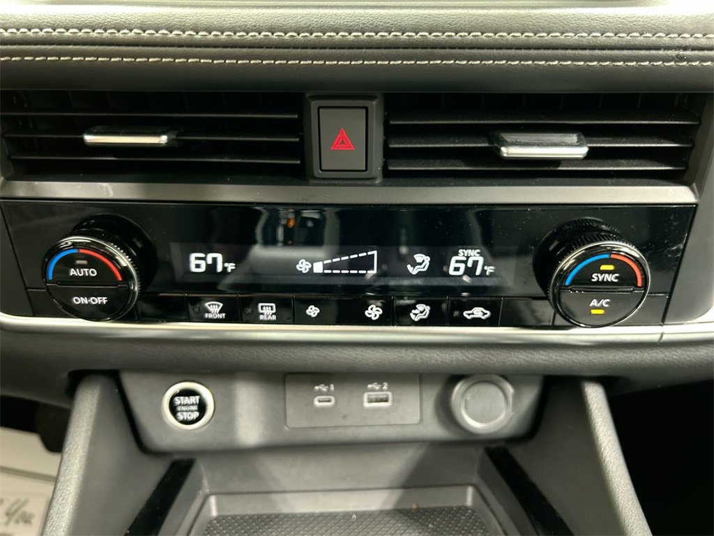 Used 2023 Nissan Rogue SV image 21