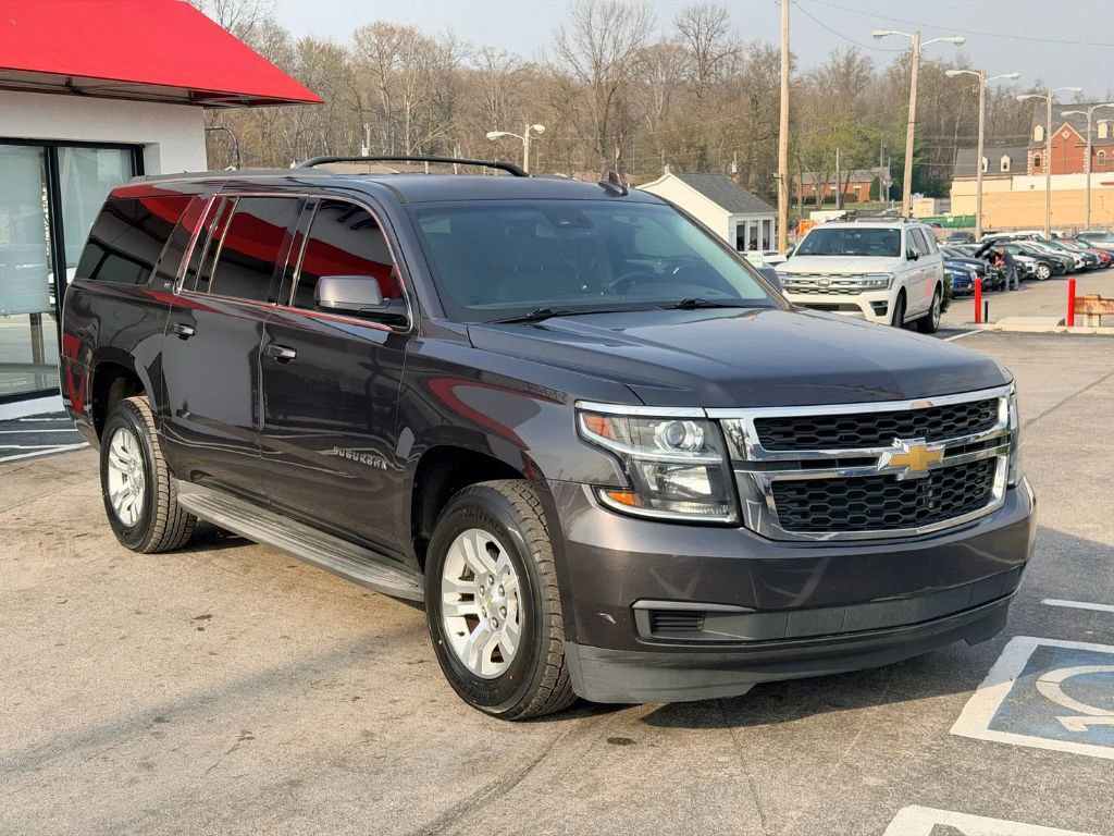 Used 2015 Chevrolet Suburban LT image 8