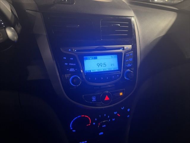 Used 2012 Hyundai Accent SE image 26