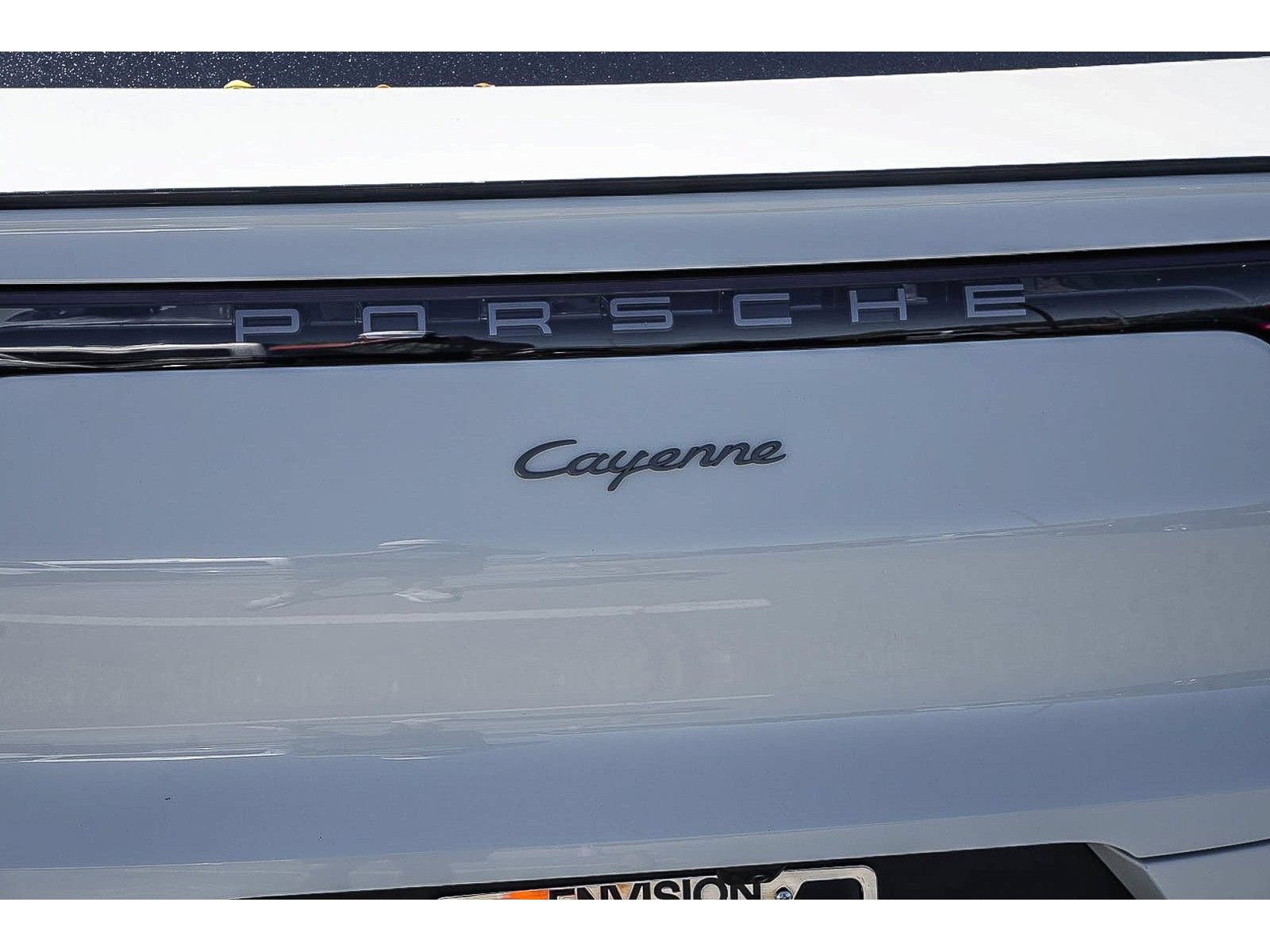 Used 2023 Porsche Cayenne Platinum Edition AWD/4WD image 12