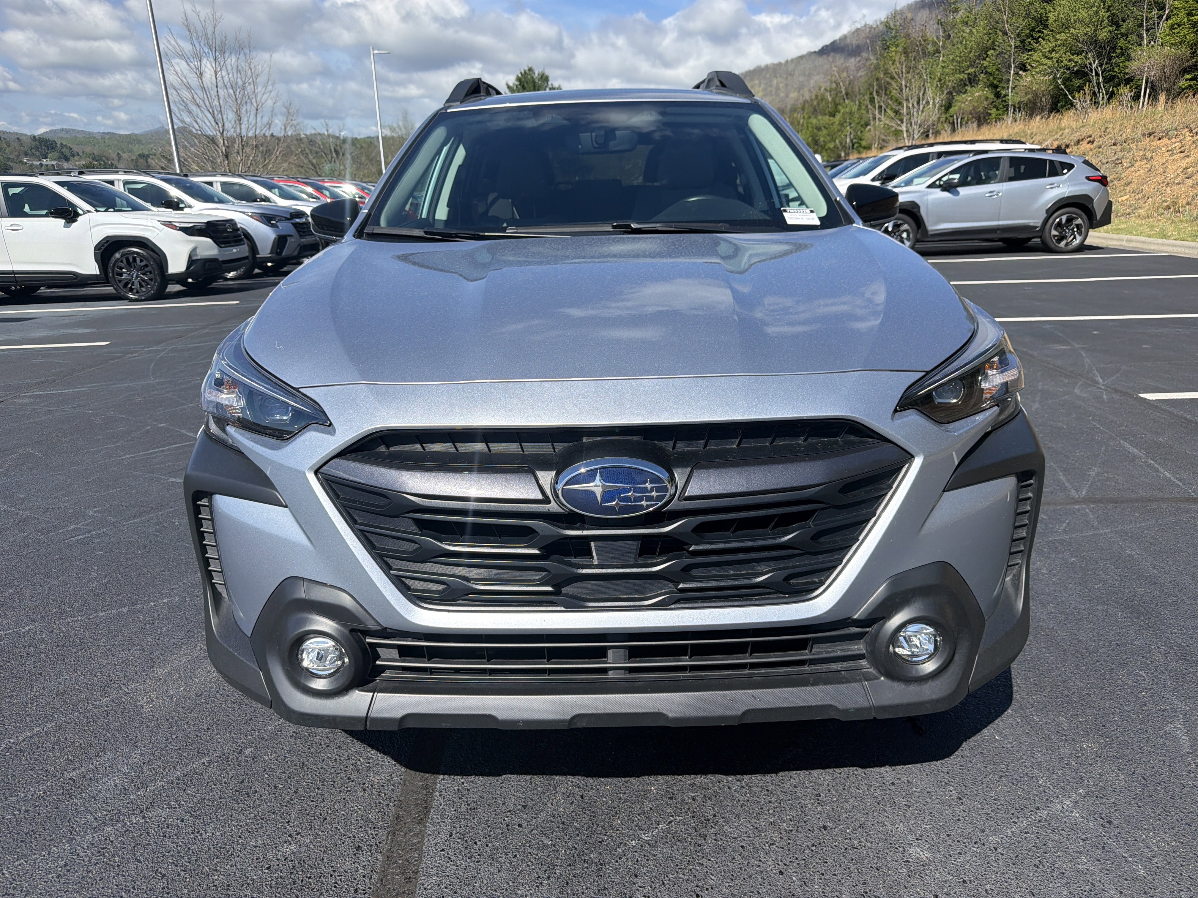 Used 2025 Subaru Outback Premium w/ Popular Package #1A image 6