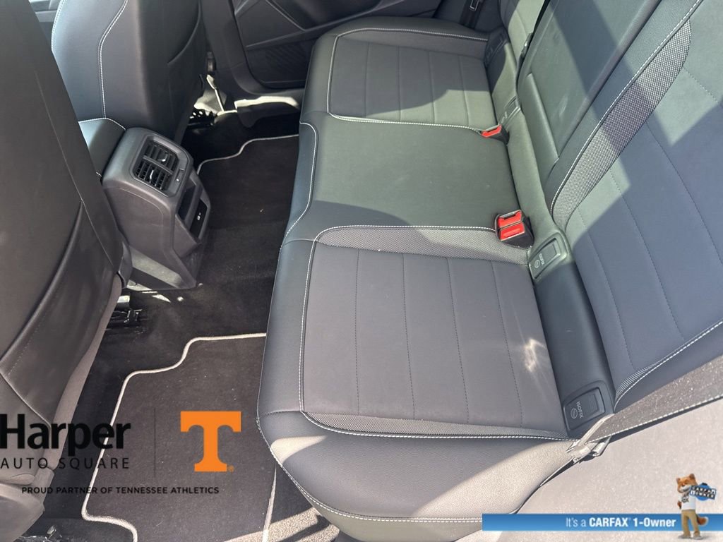 Used 2023 Volkswagen Taos SE w/ Panoramic Sunroof Package image 10